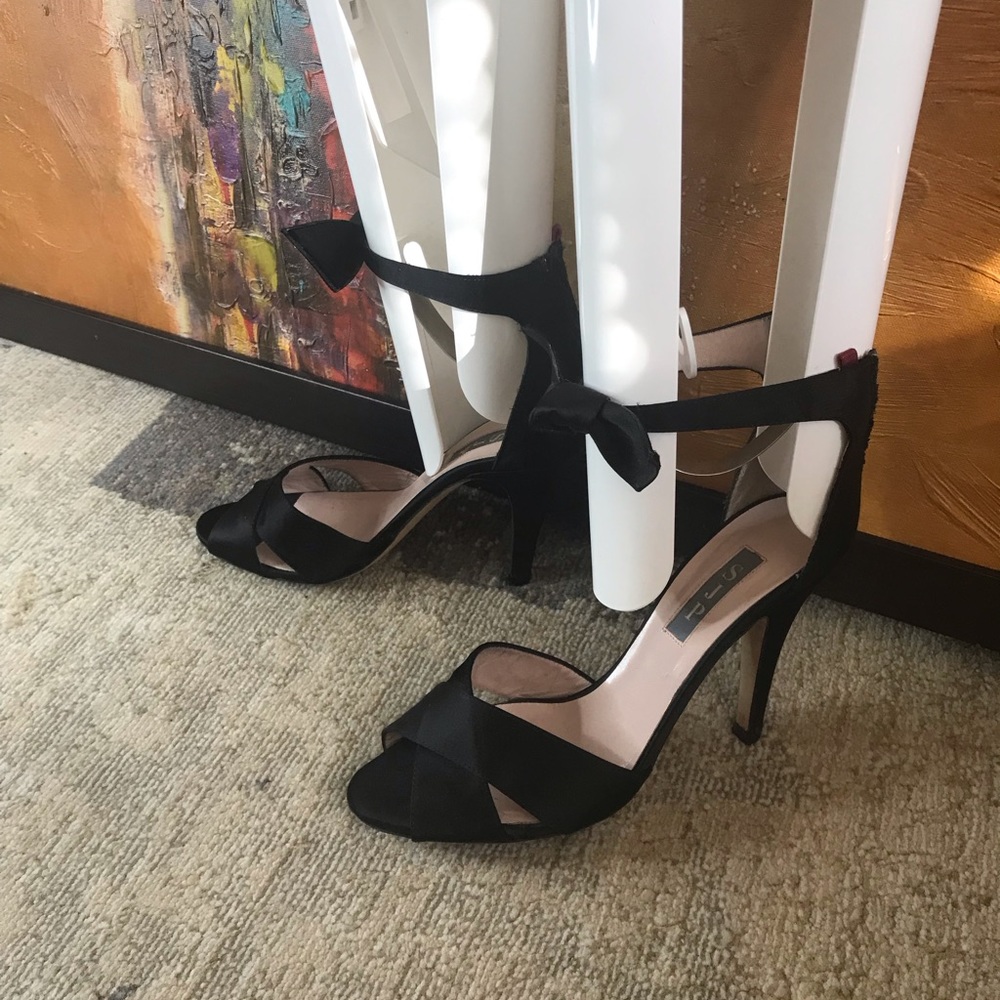 SJP by Sarah Jessica Parker
Buckingham Satin Ankle-Tie Sandal - Picture 7 of 16